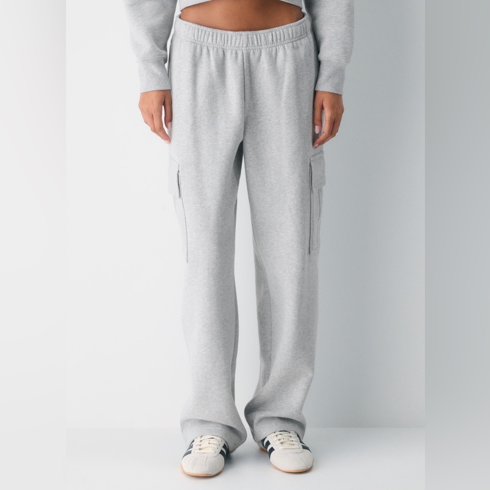 Aritzia Cozy Sweatfleece Mega Cargo™ Sweatpant